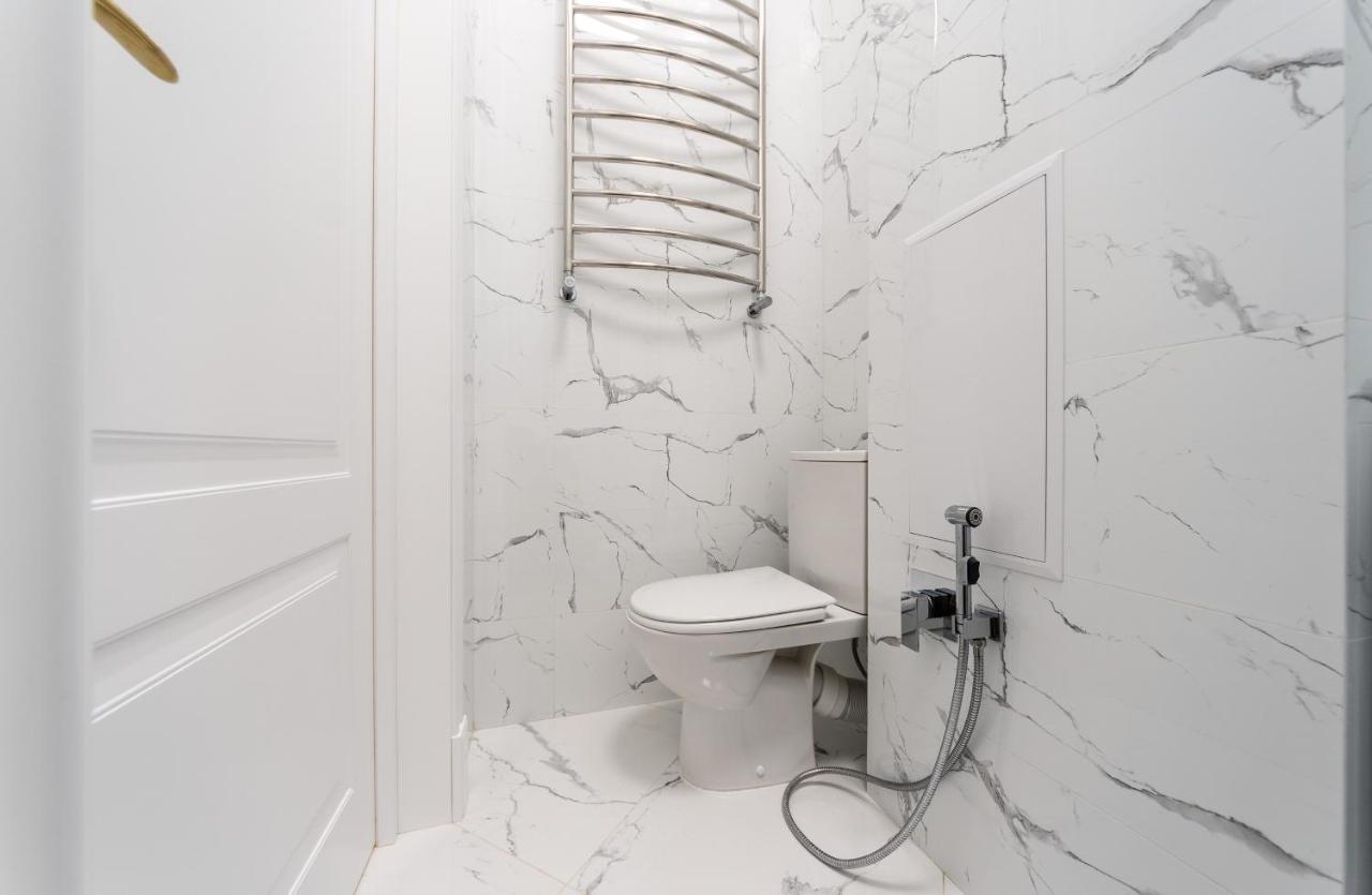 Luxury Beatiful Apartment On Pyshkinska Street Kiev Eksteriør billede